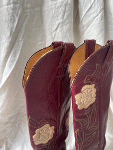 Berry Floral Vintage Cowboy Boots - 37